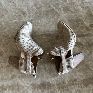 Franco Sarto Dale 2  Women’s  Tan Suede Perforated Ankle Booties Size 9